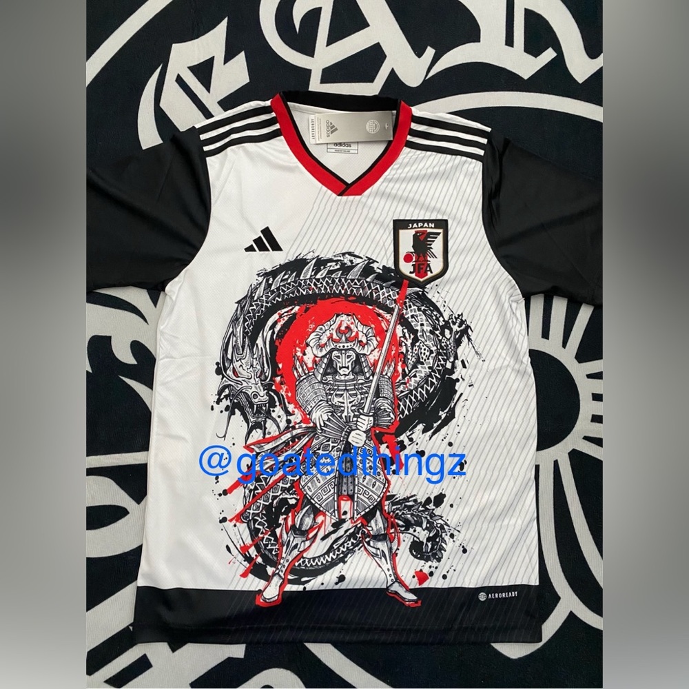 Adidas Special Edition Anime Japan Dragon
Shogun Samurai Soccer Jersey Kit Sport